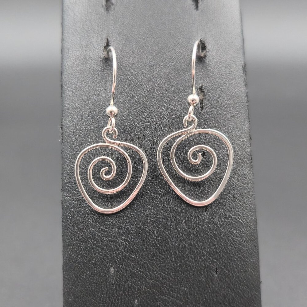 Sterling Silver Handmade Swirl Design Dangle Earrings A7148